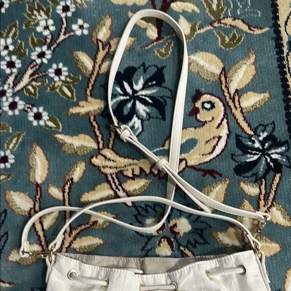 Isaac Mizrahi White Shoulder Bag - Picture 6 of 6